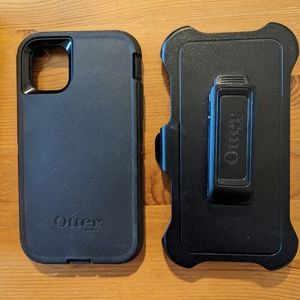 OtterBox series defender iPhone 11. rugged protection. Excellent condition.